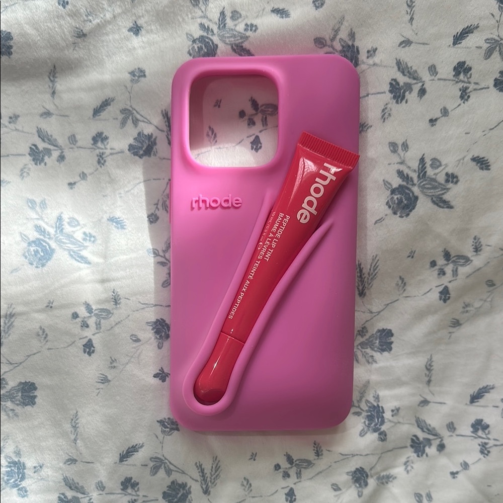 Rhode Summer Lip Case Shortcake iPhone 14 Pro